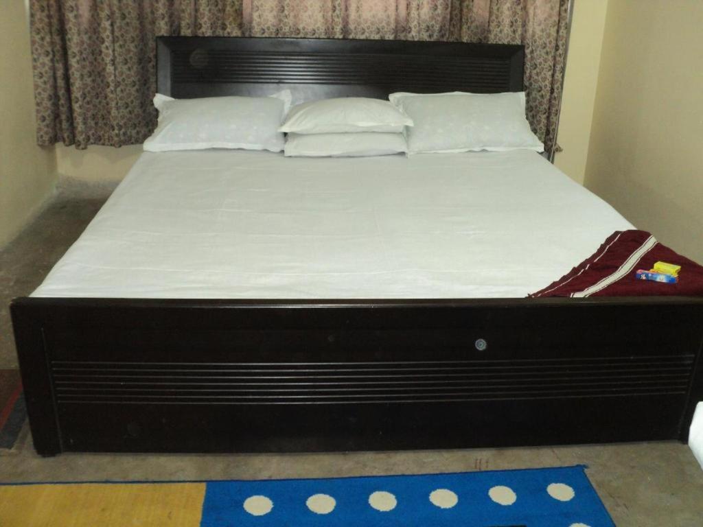 Royal Paying Guest Hotel Calcutta Eksteriør billede