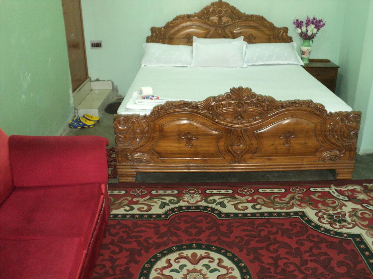 Royal Paying Guest Hotel Calcutta Eksteriør billede